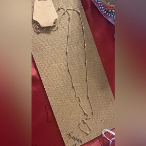 Rose gold necklace, Plunder